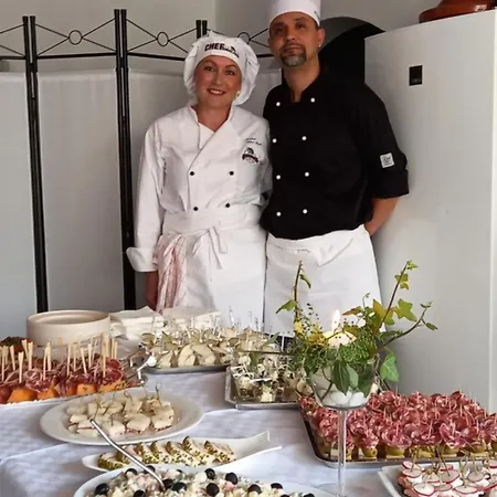 Casa Matilde Restaurant דירה